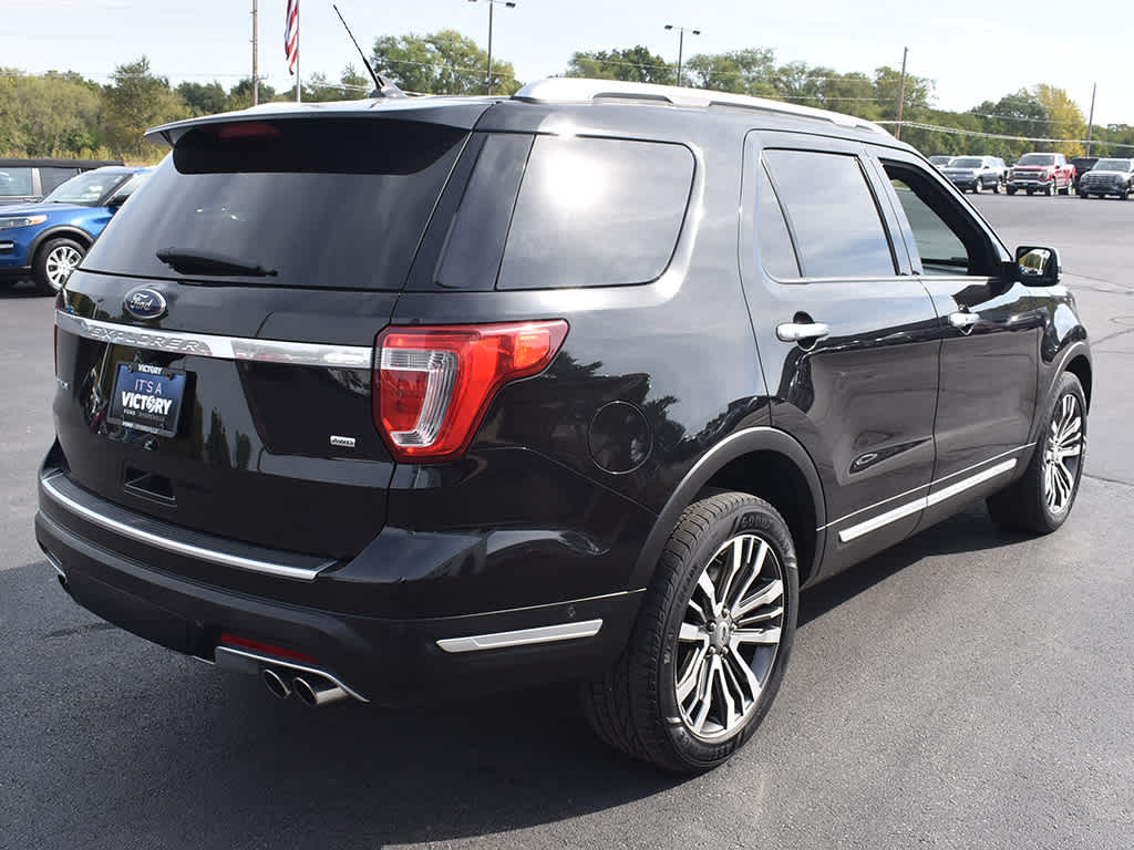 2019 Ford Explorer Platinum photo 14