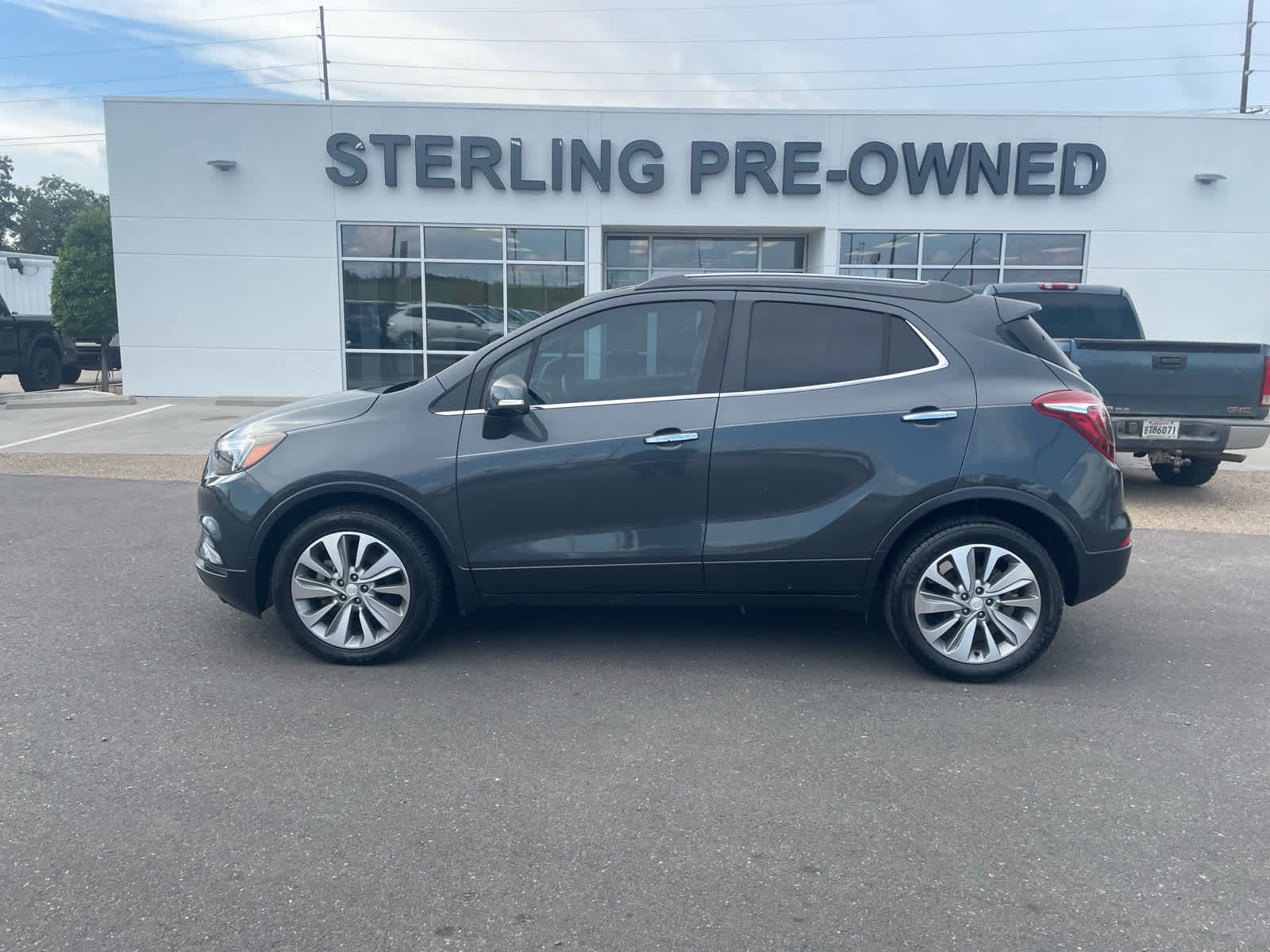 2018 Buick Encore Preferred's photo
