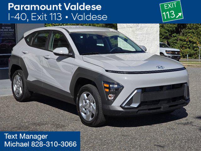 2026 Hyundai Kona SE photo 2