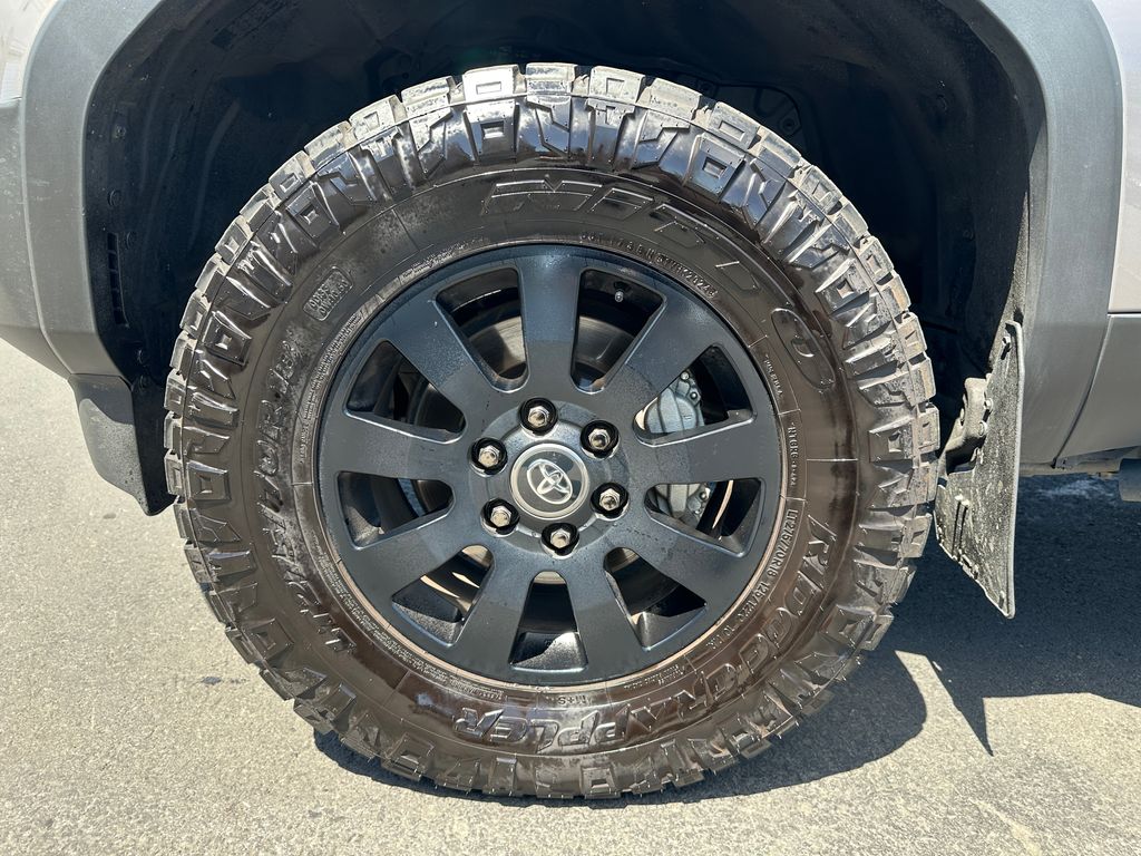 2024 Toyota Land Cruiser First Edition photo 12
