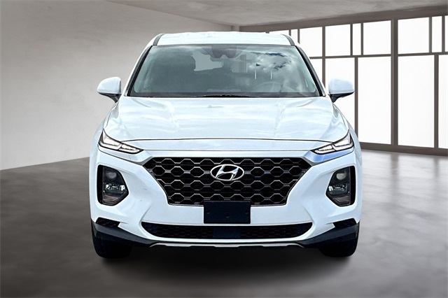 2020 Hyundai Santa Fe SE photo 4