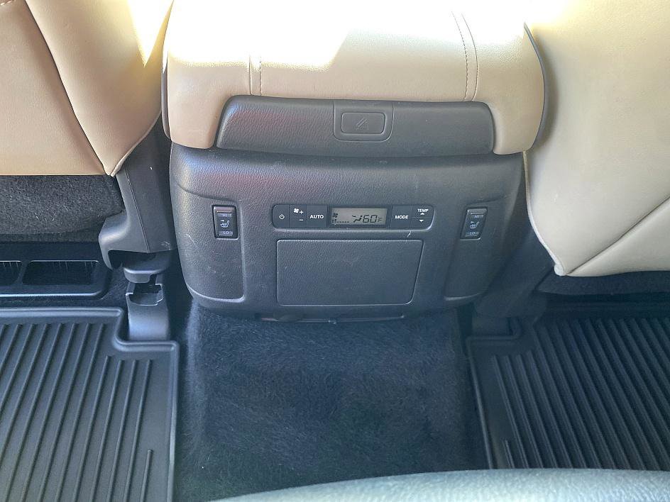 2021 Nissan Armada Platinum photo 19