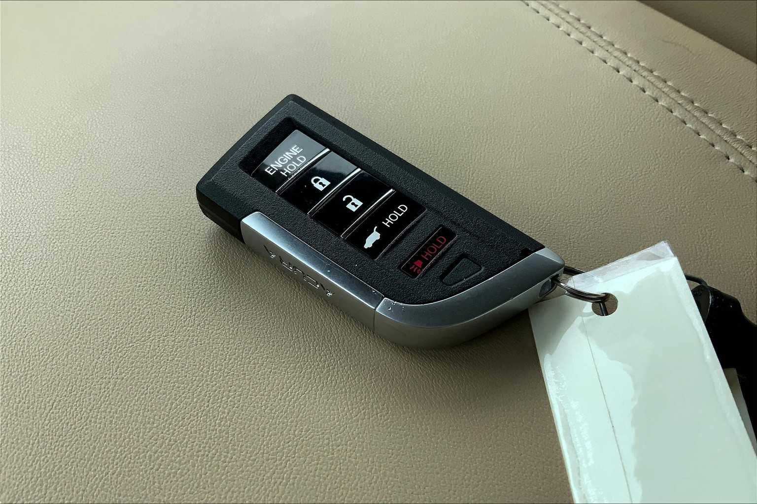 2024 Acura MDX SH-AWD Advance photo 13