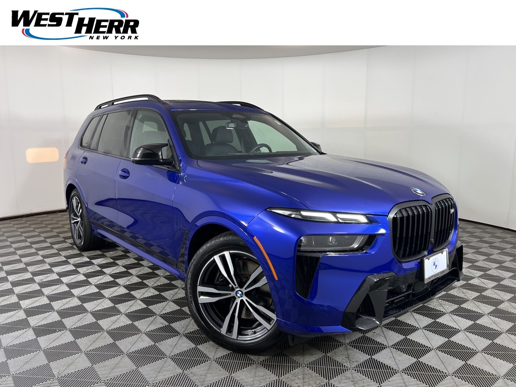 2025 BMW X7 M60i's photo