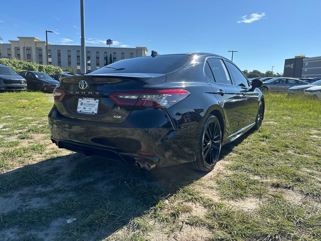 2021 Toyota Camry XSE photo 3