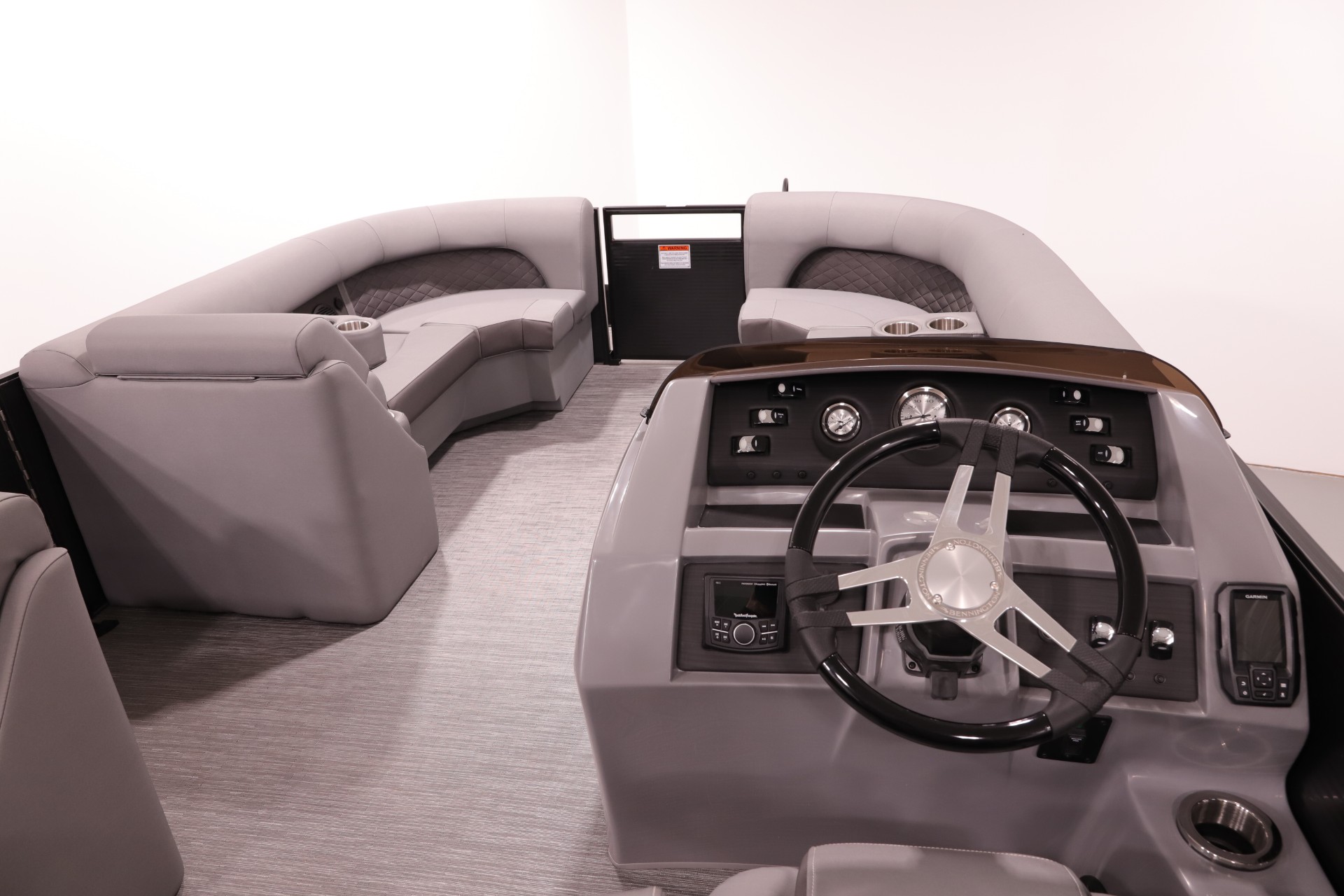 New 2023 BENNINGTON image 23