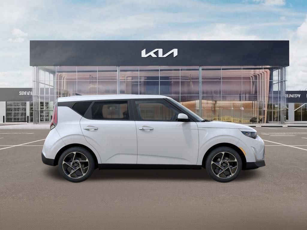 2025 Kia Soul EX photo 5