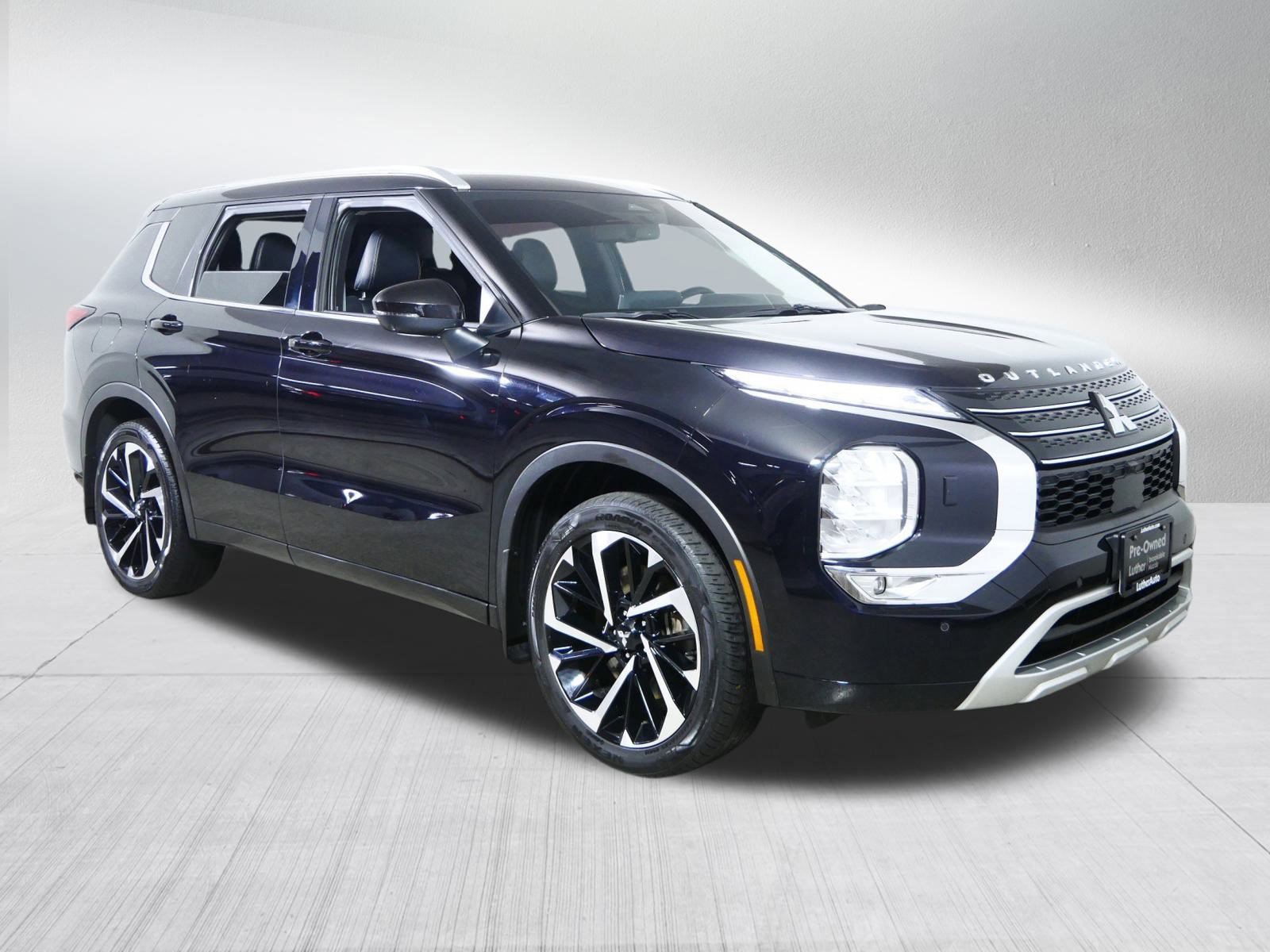 2022 Mitsubishi Outlander SEL Special Edition's photo