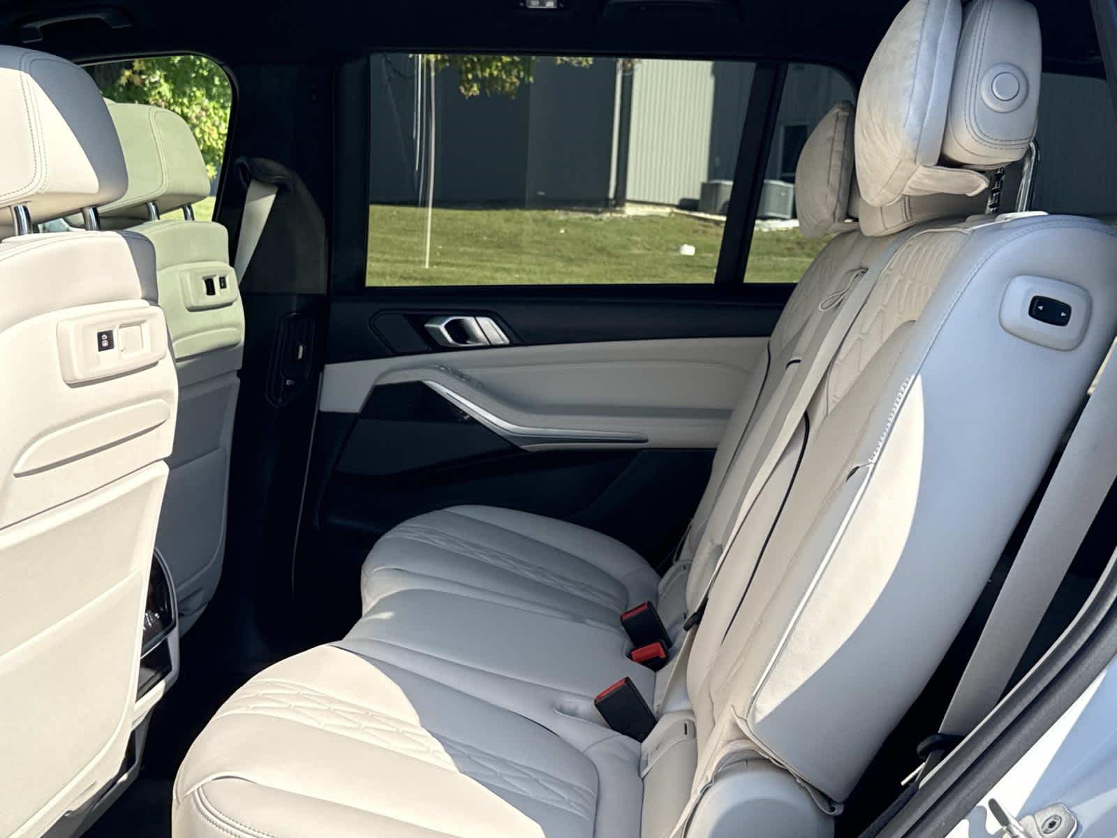 2022 Bmw X7 M50i photo 11