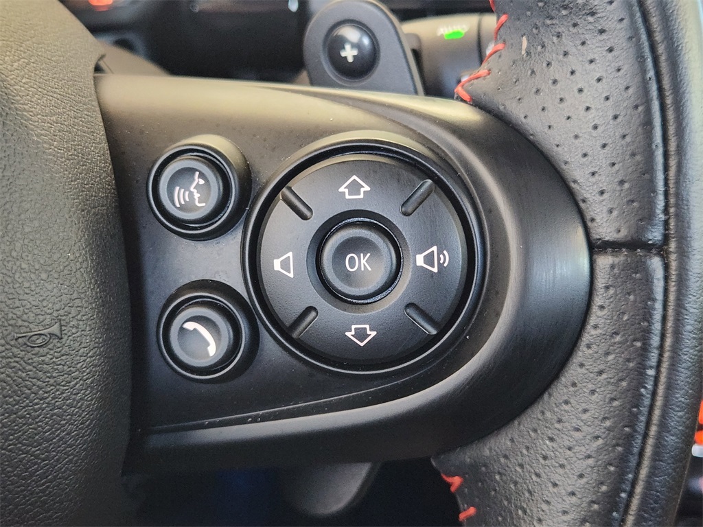 2019 Mini Cooper Hardtop S photo 25