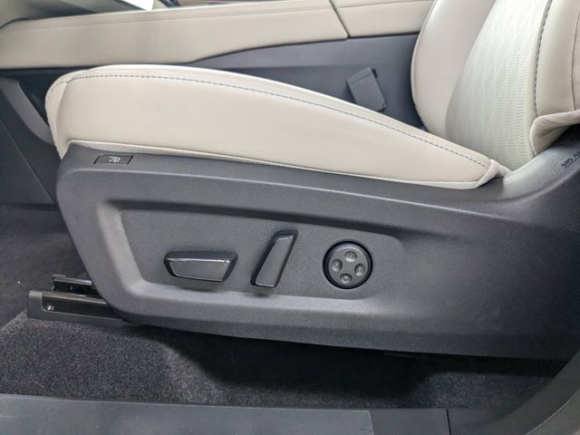 2025 Nissan Murano Platinum photo 16