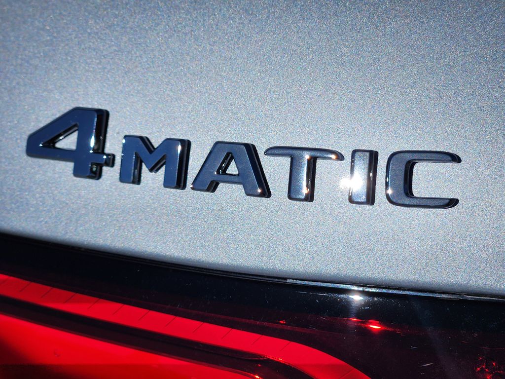 2026 Mercedes Benz GLC 350e 4MATIC photo 9