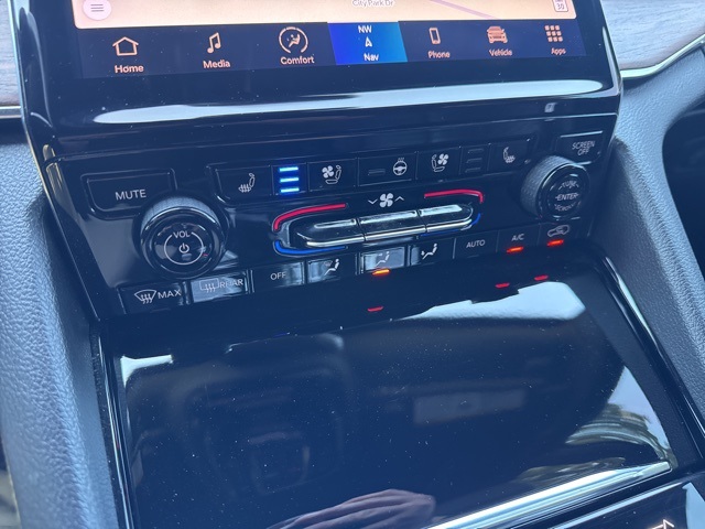 2024 Jeep Grand Cherokee L Summit photo 18
