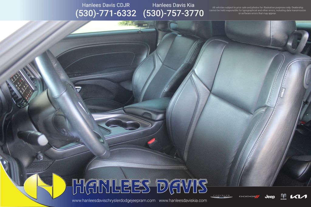 2023 Dodge Challenger SXT photo 10