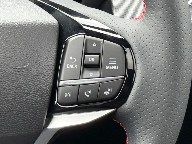 2025 Ford Explorer ST-Line photo 31