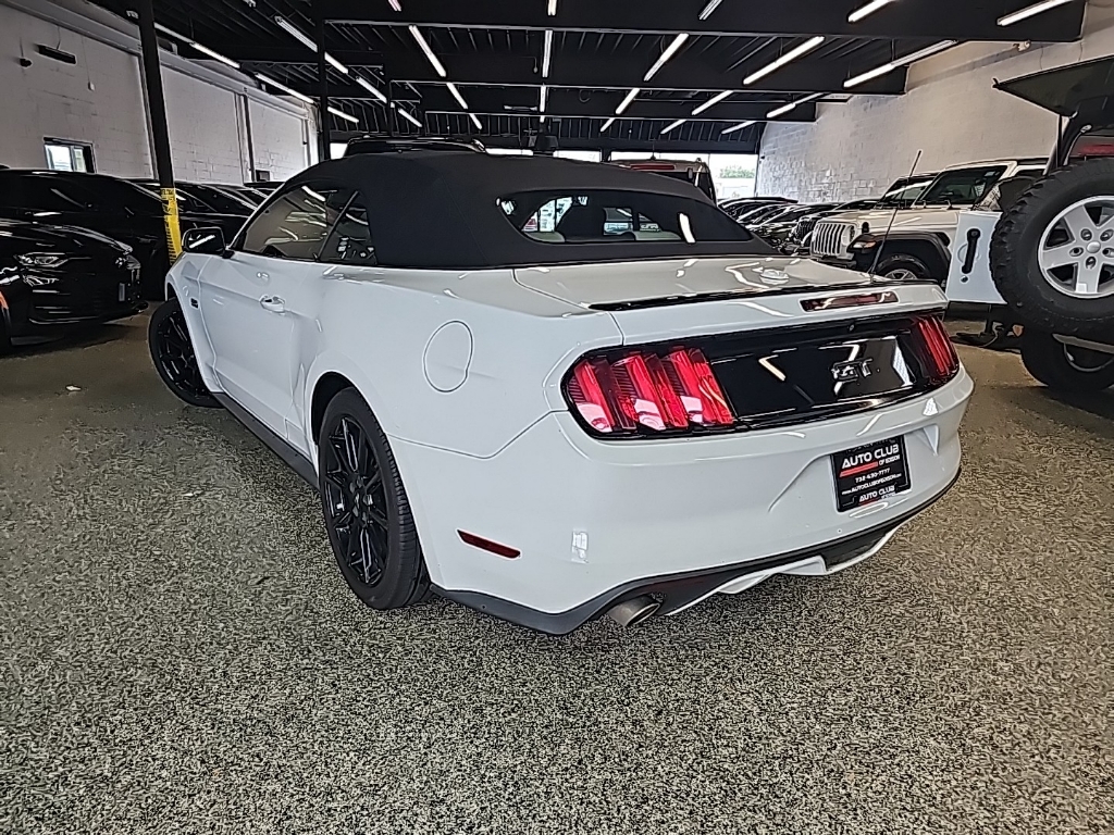 2016 Ford Mustang GT Premium photo 4