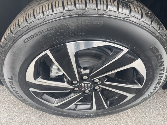 2025 Buick Enclave Sport Touring photo 4