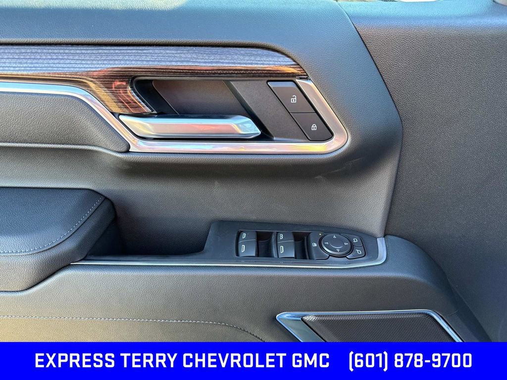 2025 Chevrolet Silverado 1500 RST photo 34