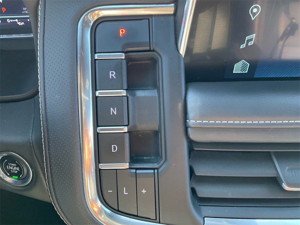 2023 Chevrolet Suburban Premier photo 30
