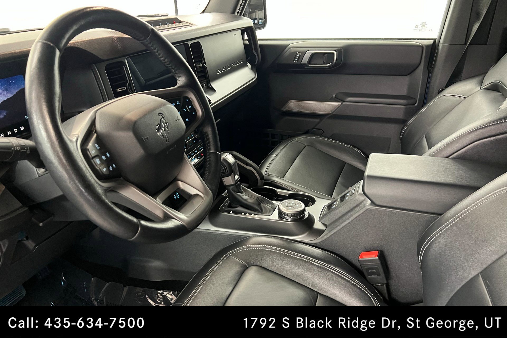 2021 Ford Bronco First Edition photo 13