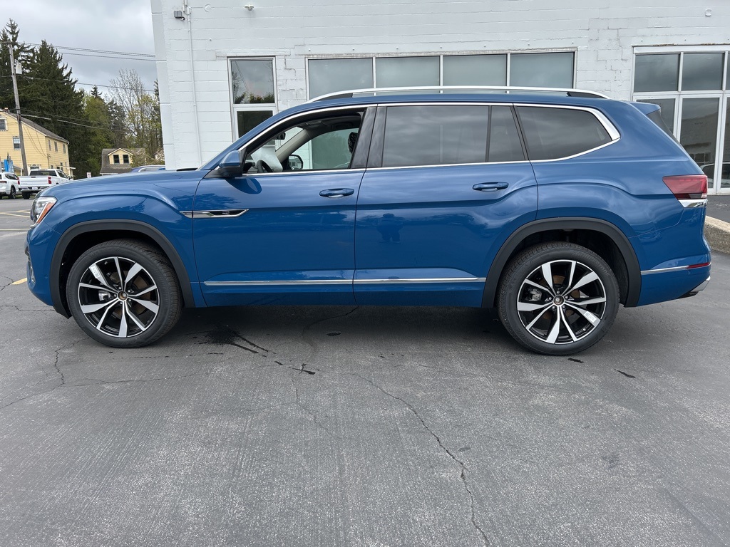 2025 Volkswagen Atlas SEL Premium R-Line photo 2