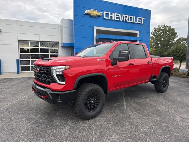 2025 Chevrolet Silverado 2500HD ZR2 photo 2