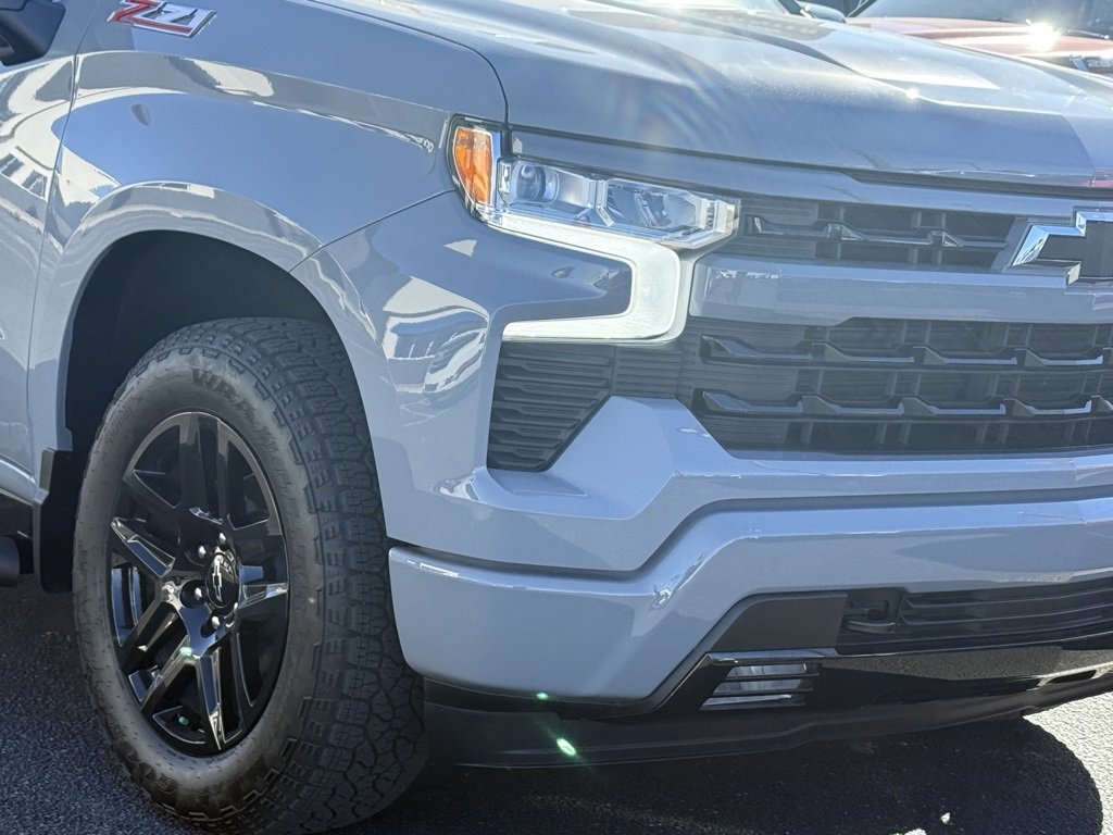 2025 Chevrolet Silverado 1500 RST photo 2