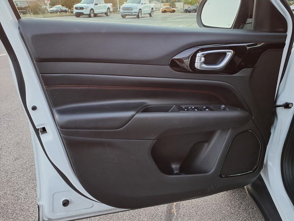2024 Jeep Compass Trailhawk photo 26