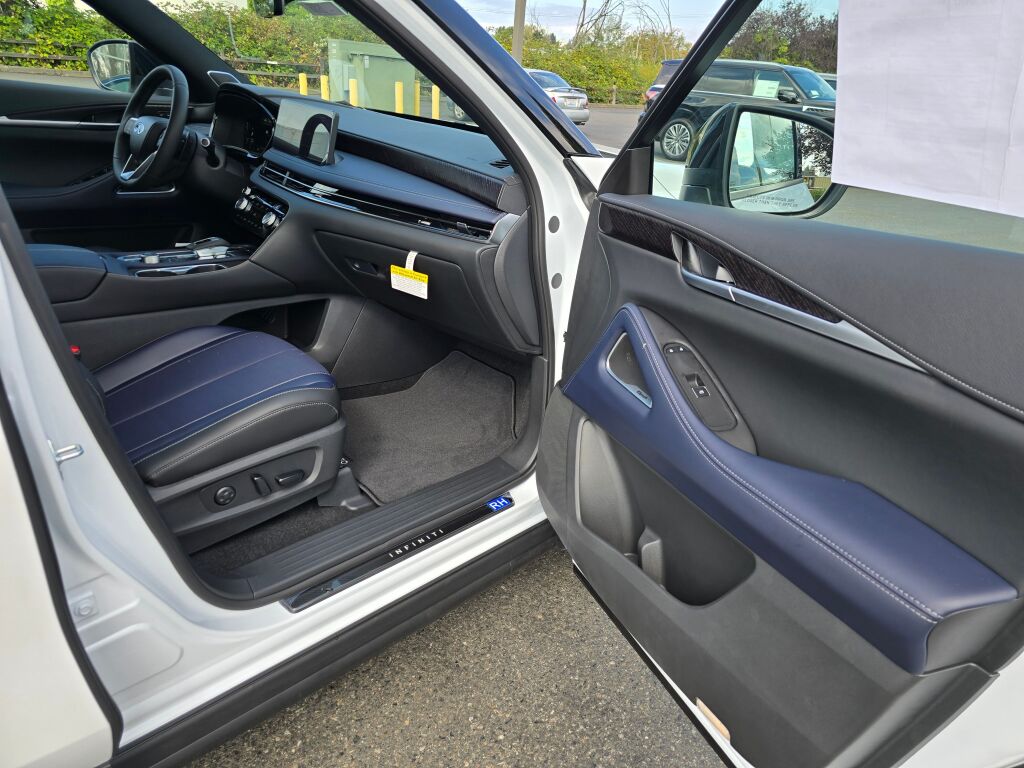 2026 Infiniti QX60 AWD photo 11