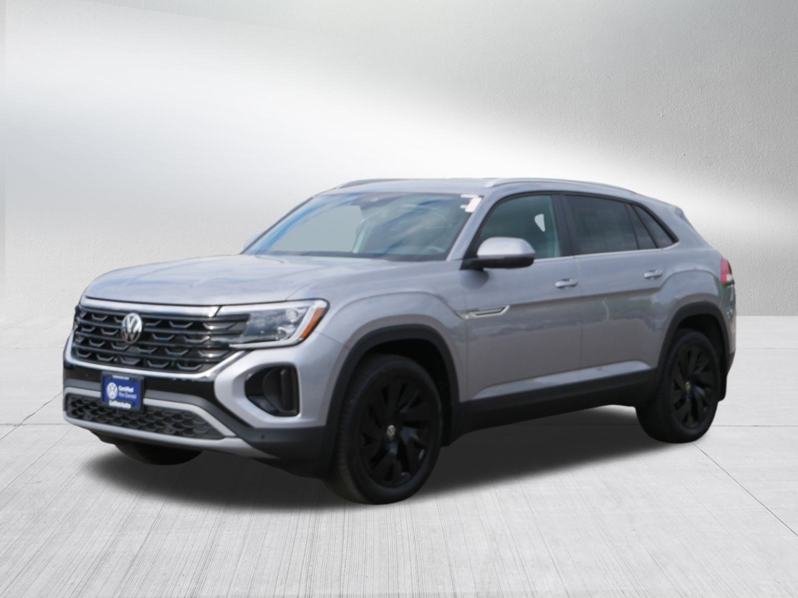 2025 Volkswagen Atlas Cross Sport SE Technology photo 2