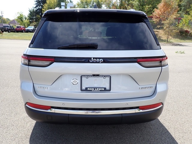 2022 Jeep Grand Cherokee Limited photo 4