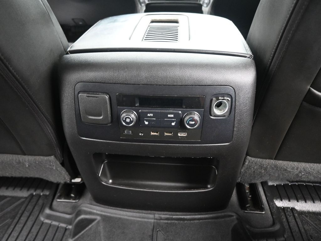 2019 Gmc Yukon Denali photo 24