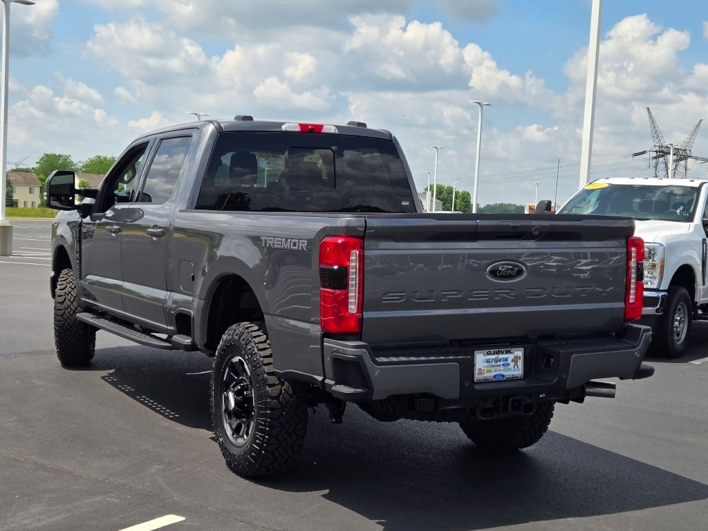 2025 Ford F-250 Lariat photo 14