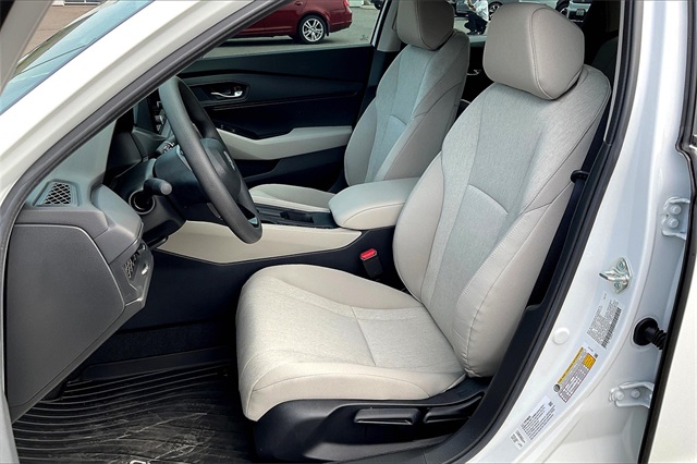 2025 Honda Accord LX photo 10