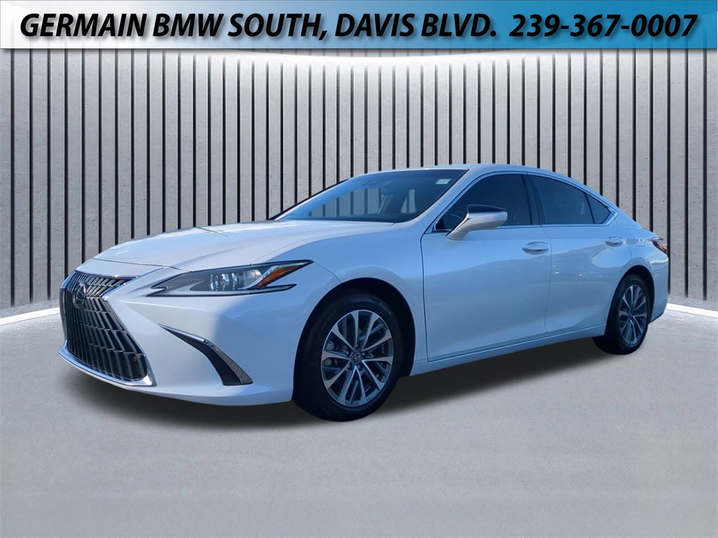 2022 Lexus ES 350's photo