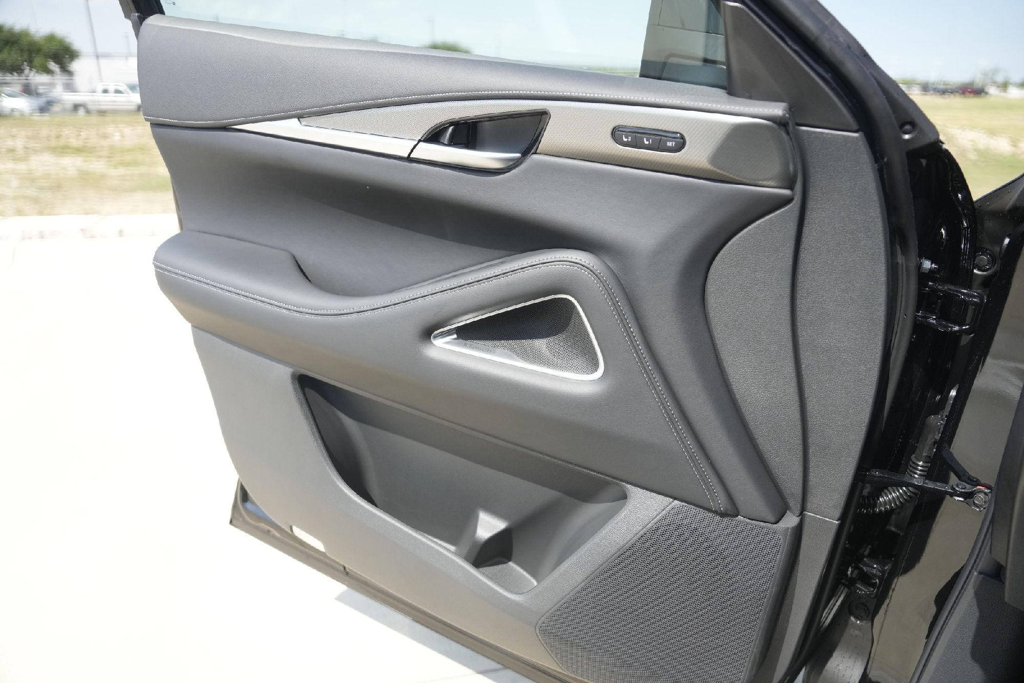 2026 Infiniti QX60 Luxe photo 12