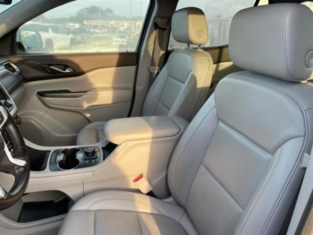 2023 Gmc Acadia SLT photo 13