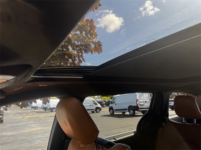2021 Chrysler Pacifica Hybrid Pinnacle photo 34