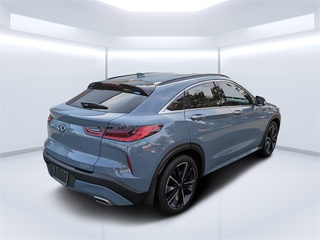 2022 Infiniti QX55 Luxe photo 3