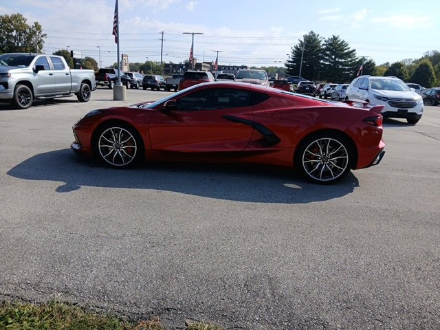 2023 Chevrolet Corvette Stingray 2LT photo 2