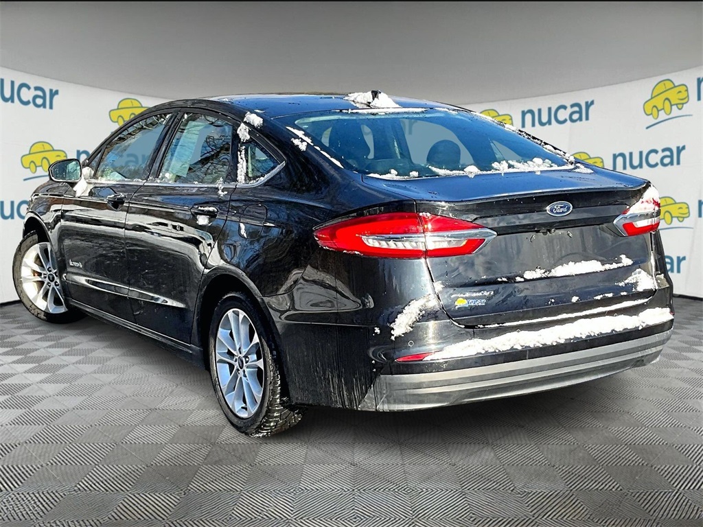2019 Ford Fusion Hybrid SE photo 4
