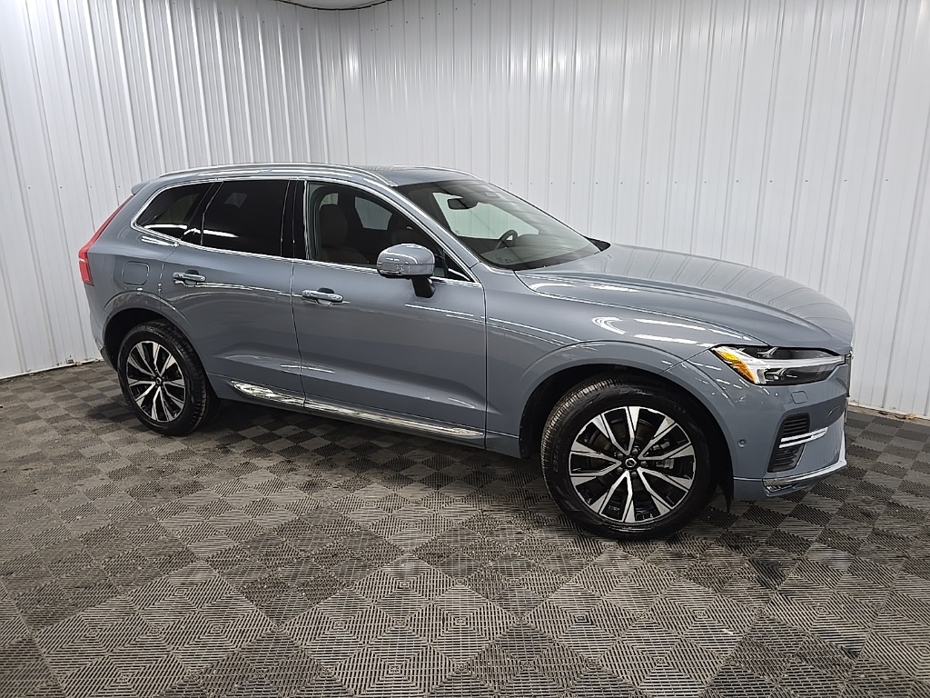 2023 Volvo XC60 Plus