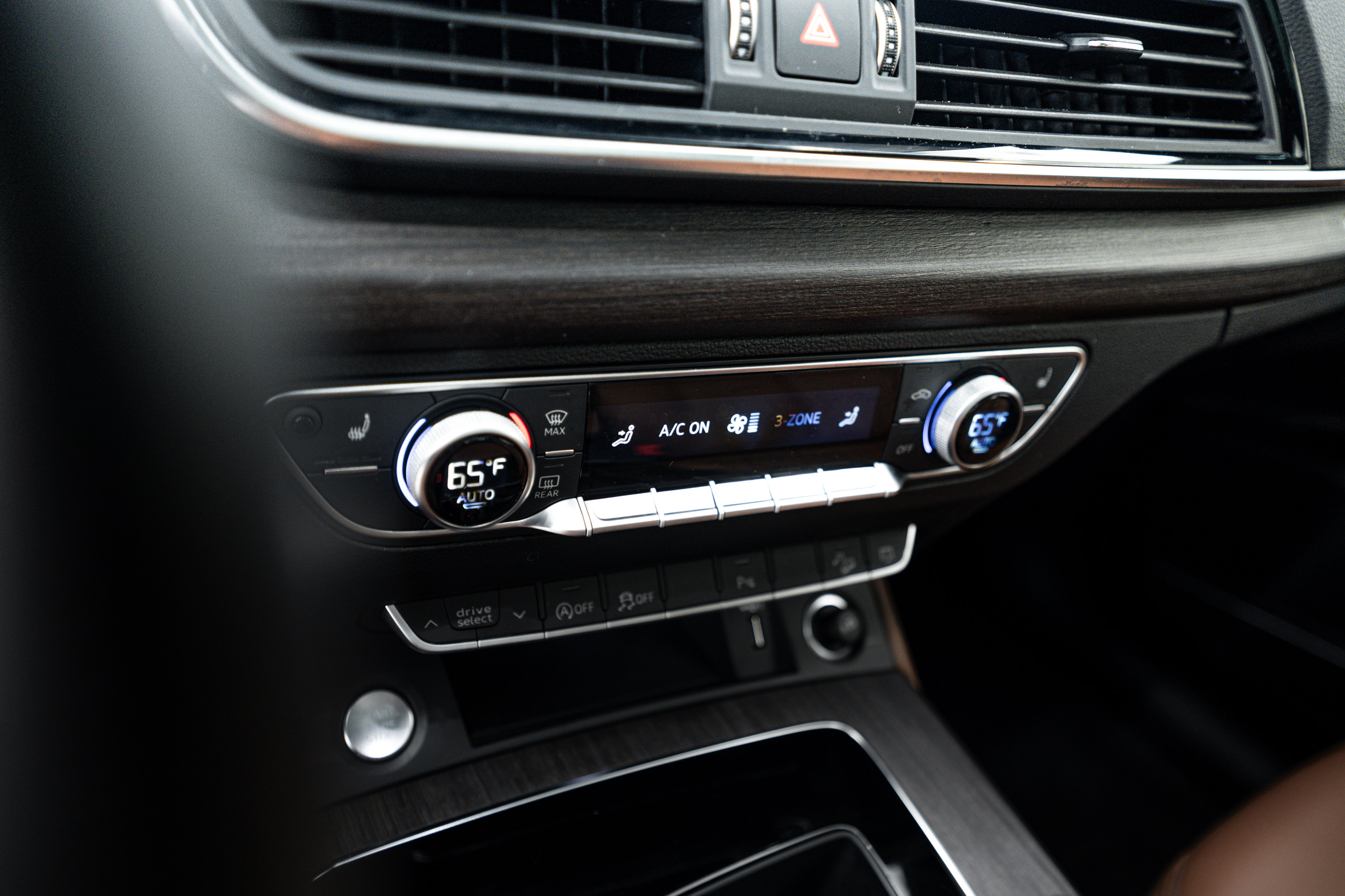 2022 Audi Q5 S line Premium Plus photo 7