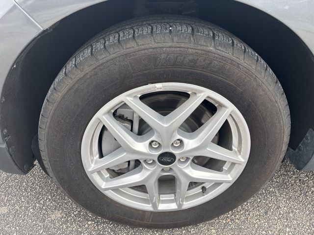 2024 Ford Edge SEL photo 13