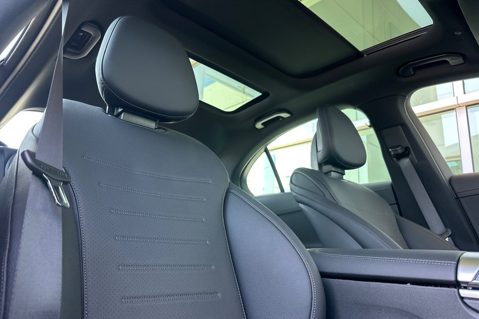 2025 Mercedes Benz C 300 photo 3