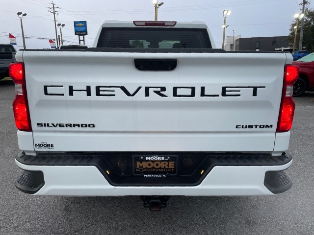 2024 Chevrolet Silverado 1500 Custom photo 4