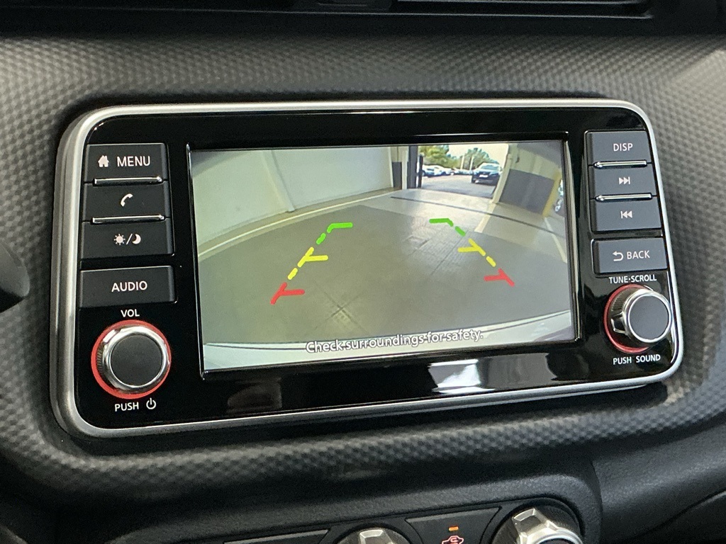 2024 Nissan Kicks S photo 4