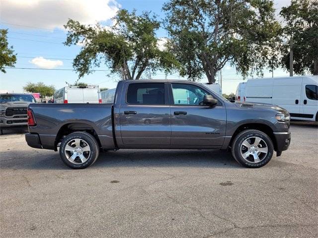 2026 Ram 1500 Express photo 3