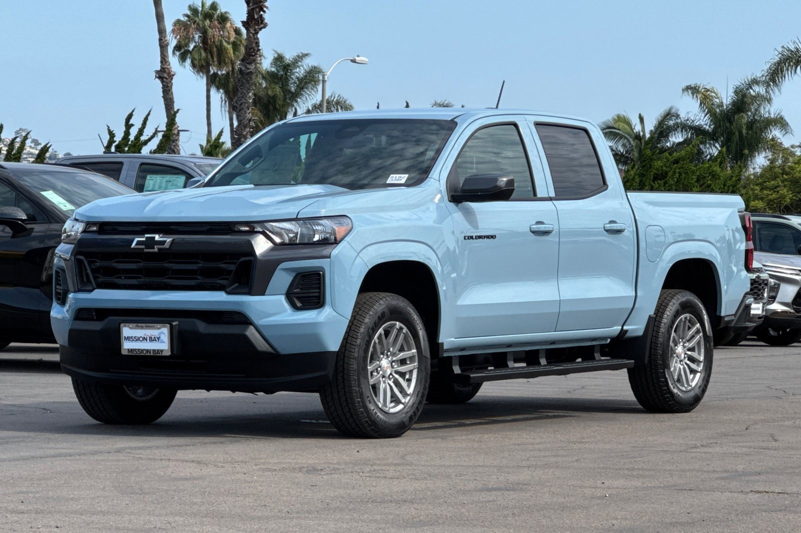 2025 Chevrolet Colorado Work Truck LT photo 8