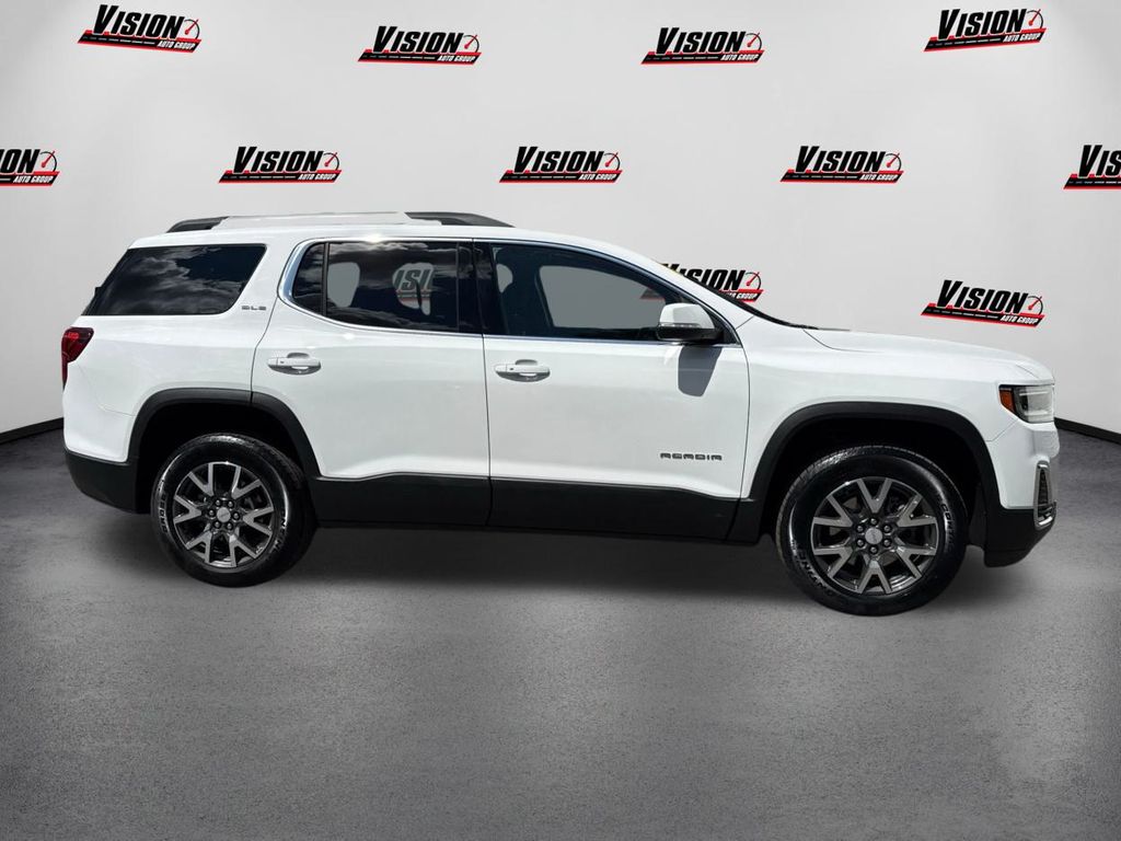 2023 Gmc Acadia SLE photo 4